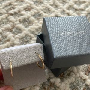 Bony Levy 14k yellow gold small hoop earrings